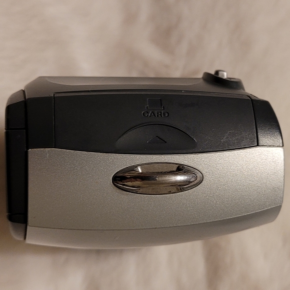 Vintage Kodak DX3600 Zoom Digital Camera 2.2 Megapixel - Picture 5 of 16